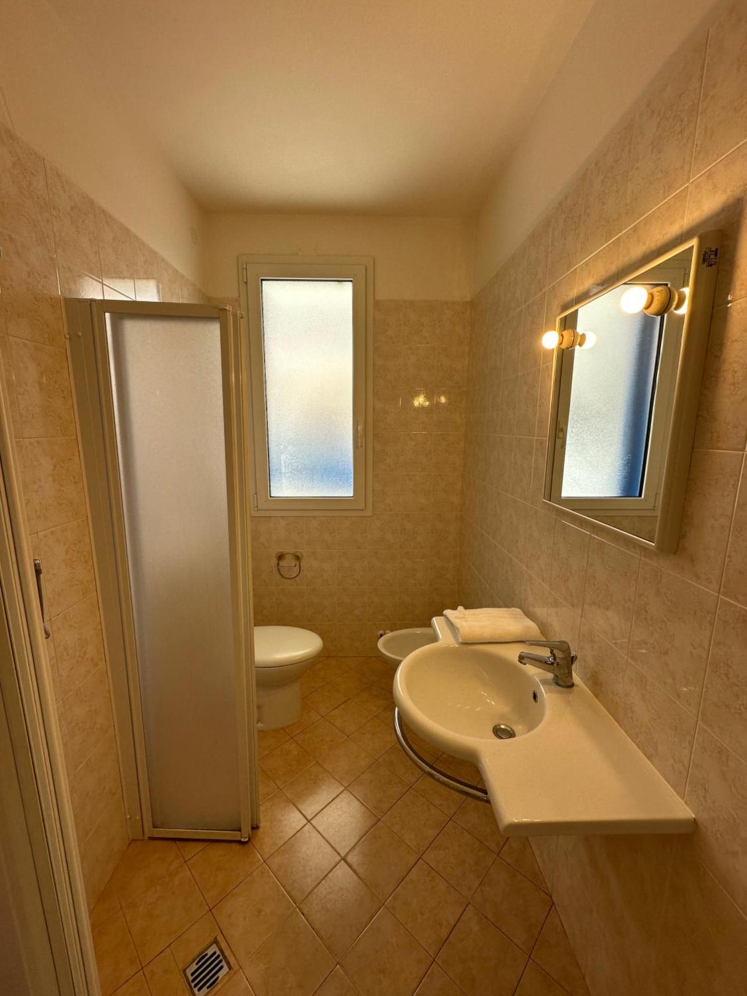 Residence Stefania Attici Su 2 Livelli - Agenzia Cocal Caorle Buitenkant foto